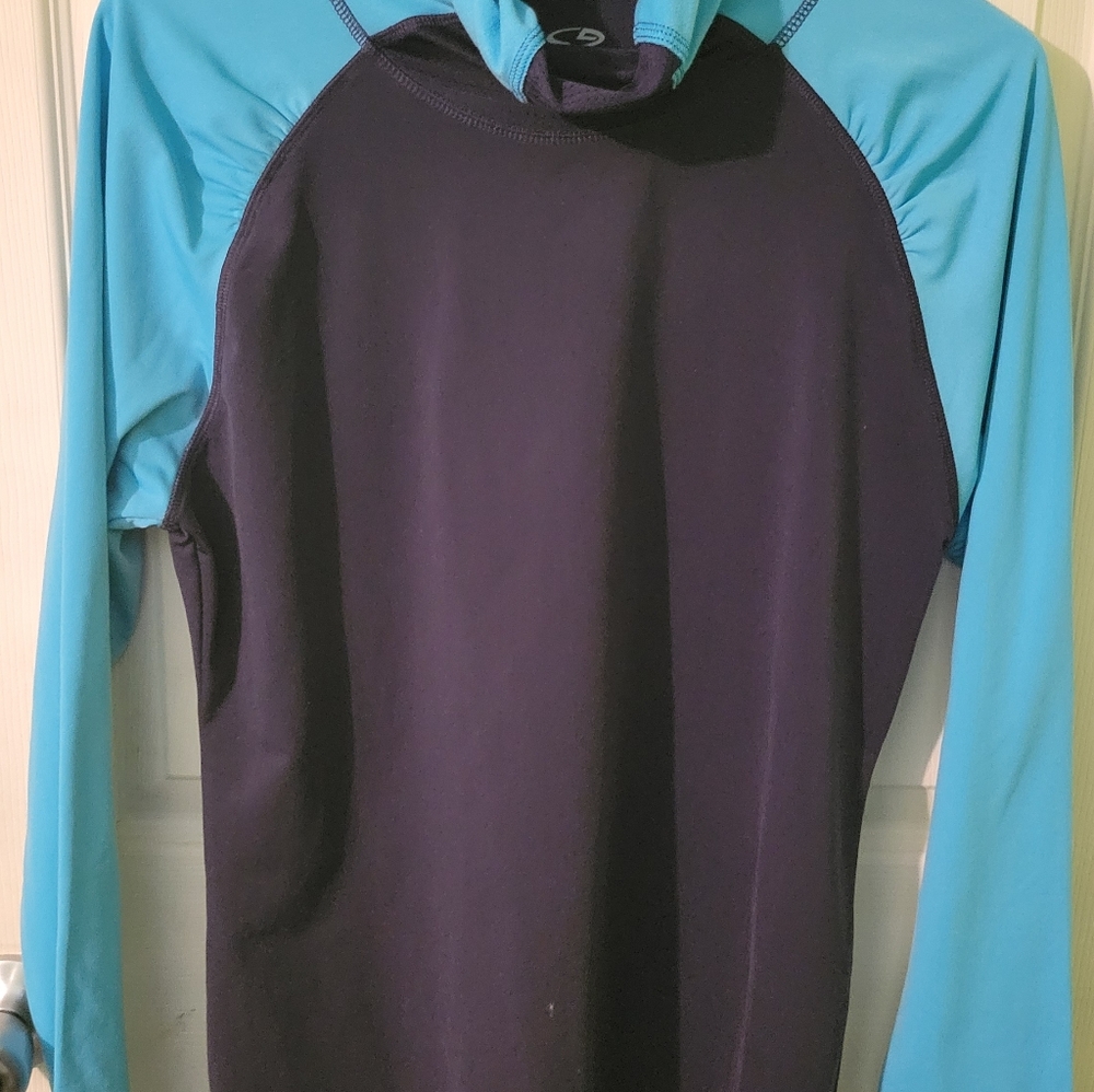 Champion shirt - Picture 2 of 2
